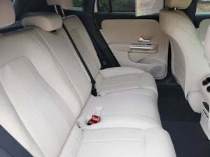 Mercedes-Benz GLA 250 4MATIC d'occasion en bon état, modèle 2025 - Product Image 2