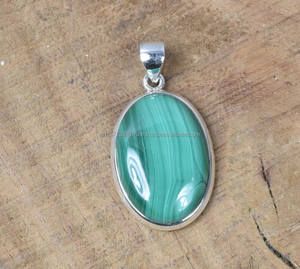 จี้เงินแท้ทำมือ925จี้เครื่องรางอัญมณีมรกตของขวัญสำหรับจี้มาลาไคต์ที่เป็นเอกลักษณ์ของเธอ - Product Image 1