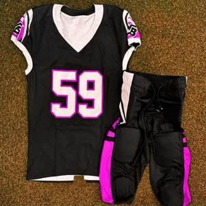 Uniformes de football personnalisés en twill, style vêtements de football américain pour les écoles et les clubs, uniformes de football américain en gros - Product Image 4