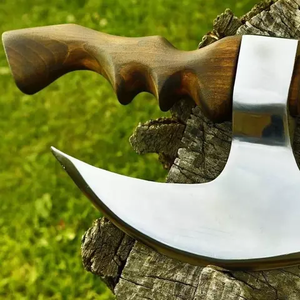 Hacha Vikinga Hecha a Mano de Acero al Carbono, Cuchillo para Pizza de Acero de Damasco para Camping y Aplicaciones de Corte - Product Image 1