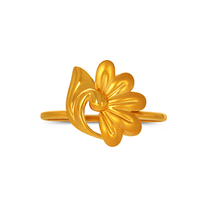 Bague en or Aureate Bloom, modèle Majestic Orbit, avec bande en or incurvée, détails en chaîne orbe et finition ultra-brillante - Product Image 2