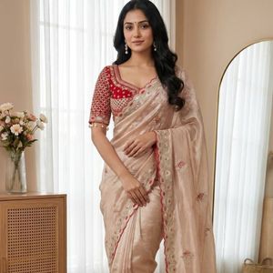 Blusa Saree con diseño de espejo preconfeccionada, con un elegante diseño de borde recortado, hecha con tela suave y elegante. - Product Image 4