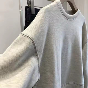 Sweat-shirt oversize pour femme, col rond, couleur unie, épaules tombantes, manches longues, en coton tricoté, pour l'hiver, avec badge - Product Image 2