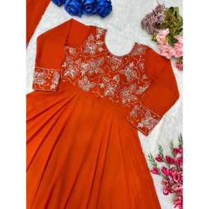 Vestido de noche de diseñador Vestido Anarkali elegante con bordado para fiesta - Product Image 3