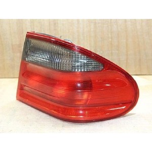 ไฟท้ายขวาด้านหลังขวาของรถยนต์ E-class (ชุดไฟท้าย A2108208264) - Product Image 3