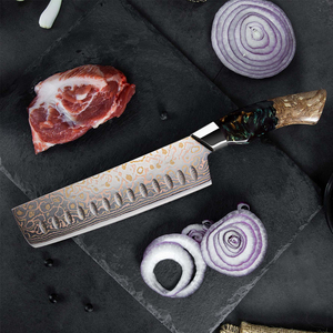 Cuchillo de chef de acero de Damasco con filo serrado, mango de madera y espiga completa para uso culinario - Product Image 4