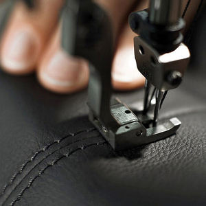 ถุงมือชกมวยคุณภาพสูง หนังวัวแท้ สำหรับฝึกซ้อมมวยไทย ปักโลโก้ได้ตามต้องการ จำหน่ายส่ง - Product Image 6