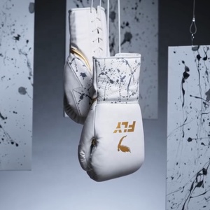 Nuevos guantes Fly con cordones y cierre de velcro para entrenamiento y sparring, modelo hecho en cuero artificial y cuero genuino, hechos a medida. - Product Image 1