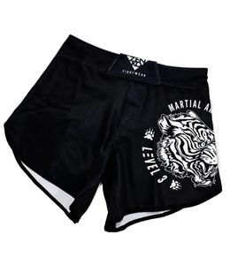 Shorts de combat personnalisés pour la boxe et le MMA, logo imprimé par transfert thermique sur le devant, extensibles, respirants, séchage rapide, légers, tailles adultes pour hommes - Product Image 4