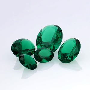 พลอยมรกตสังเคราะห์ทรงรีสีเขียวสำหรับทำเครื่องประดับ Jaura Jewels รุ่น LGS4 รับทำโลโก้ตามสั่ง - Product Image 4