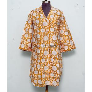 เสื้อเชิ้ตยาวสไตล์กิโมโนสำหรับผู้หญิง ผ้าฝ้ายแท้ 100% ลายดอกไม้ คอวี แขนสามส่วน ทรงเข้ารูป ติดกระดุมด้านหน้า - Product Image 1