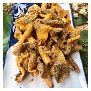 แผ่นหนังปลากรอบปรุงรสไข่เค็มจากเวียดนาม - Product Image 1