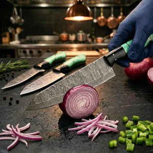 Juego de Cuchillos de Chef de Acero de Damasco Hechos a Mano: Cuchillos de Cocina Forjados, Juego de 5 Piezas, Mango de Resina, Bolsa de Cuero Enrollable, Regalo - Product Image 4