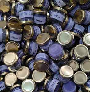 Vela aromática de 30 ml con aspecto premium, hecha a mano con cera de parafina, aromaterapia, mejor logotipo de marca personalizado, disponible en varios tamaños. - Product Image 2