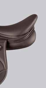 Silla de Montar Inglesa de Cuero Sintético Suave con Estructura de Madera y Herrajes de Latón para Exhibición Ecuestre - Silla de Montar Personalizada - Product Image 4