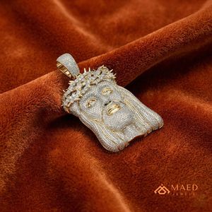 จี้พระเยซูชุบทองประดับเพชรโมอิสซาไนต์ สไตล์ฮิปฮอป พร้อมสร้อยคิวบาสุดหรู สำหรับผู้ชาย ของขวัญเครื่องประดับแฟชั่นแนวสตรีทระดับพรีเมียม เหมาะสำหรับงานปาร์ตี้ - Product Image 3