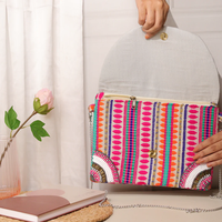 Pochette de Soirée Artisanale NEHA ENTERRISES de Haute Qualité avec Broderie Ethnique Perlée pour Femmes – Idéale pour Mariages, Fêtes et Festivals
