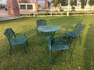 Green Cast Metal Outdoor <b>Dining</b> <b>Set</b> Traditional <b>Round</b> <b>Table</b> With <b>4</b> Chairs Durable Garden Patio Balcony Furniture - Product Image 2