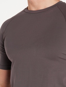Camiseta Básica Blanca de Alta Calidad para Hombre, de Lujo, Personalizada, 100% Algodón Peinado, con Estampado Frontal, Corte Ajustado, Antibolitas y Transpirable - Product Image 3
