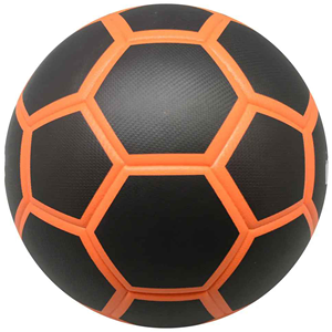 Ballon de football noir CORE FIELD, motif étoile dorée, design classique à panneaux, léger, durable, résistant à l'usure, écologique - Product Image 3