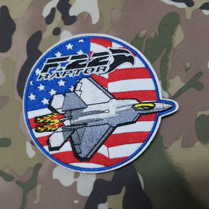 แผ่นปะติดผ้าสักหลาดแบบไม่ทอ ปักลาย 3 มิติ รูปเครื่องบินรบ F-22 Raptor พร้อมลายธงชาติอเมริกา รูปทรงสี่เหลี่ยมผืนผ้า สำหรับเย็บติด - Product Image 3