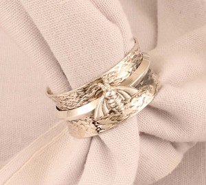 Anillo Apilable Minimalista de Plata de Ley 925 con Diseño de Abeja y Panal de Miel Inspirado en la Naturaleza para Mujer, Joyería 2026 al por Mayor - Product Image 5