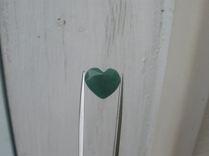 Gema de Esmeralda Brasileña Facetada en Forma de Corazón, Piedra Suelta (13 x 12 mm) - Product Image 2