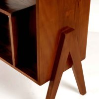 Buffet-bibliothèque bas en bois massif de style Pierre Jeanneret, design Mid-Century, avec 6 étagères flottantes pour la maison, le bureau, la salle à manger et l'entrepôt