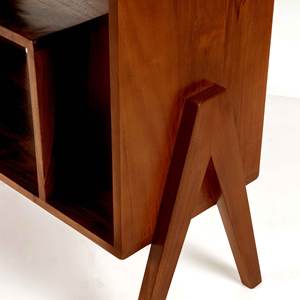 Meuble de rangement bas en bois massif de style Pierre Jeanneret, design Mid-Century Modern, avec pieds en V, petite bibliothèque et armoire de bureau - Product Image 3