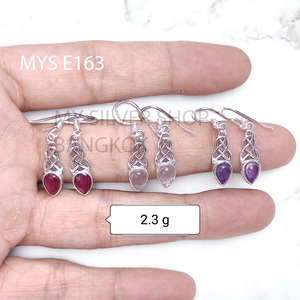 Boucles d'oreilles fines en argent sterling 925 avec rubis corindon cabochon MYS-E163, prêtes à être expédiées, en stock, faible MOQ, bijoux indiens pour femmes - Product Image 1