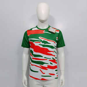 เสื้อฟุตบอลซับลิเมชั่นคุณภาพเยี่ยม ด้านหน้าแบบอินเตอร์ล็อค และด้านหลังแบบไมโครเมช โพลีเอสเตอร์ 100% 140 กรัมต่อตารางเมตร - Product Image 1