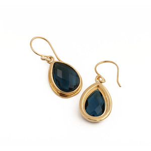 Boucles d'oreilles pendantes délicates en topaze bleue de Londres, faites à la main, plaquées or, en forme de goutte, bijoux inaltérables, cadeau pour femme et fille R - Product Image 4