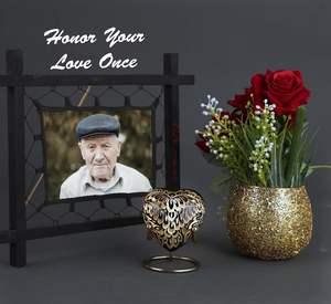 Urna Funeraria en Forma de Corazón, Dorada y Negra, con Soporte Metálico, Tallada a Mano, Urna Conmemorativa Moderna Personalizada para Seres Queridos - Product Image 3