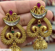 Boucles d'oreilles élégantes de qualité supérieure plaquées or finition antique Look traditionnel Collection de vêtements de fiançailles de mariage pour les femmes - Product Image 2