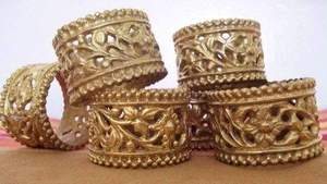 Anillo para Servilletas de Latón Vintage de Calidad Premium con Diseño Floral Dorado Antiguo y Filigrana, para Fiestas en Casa, Cenas Románticas y Decoración de Mesa Real - Product Image 5