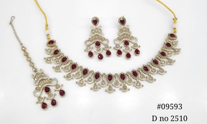 Ensemble de bijoux ethniques Mehendi 09593, collier et boucles d'oreilles en platine, strass, aspect émeraude, mariage pakistanais, fiançailles - Product Image 3
