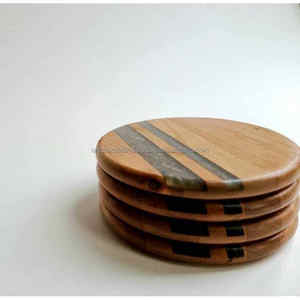 Charme intemporel Dessous de verre en résine et en bois fabriqués à la main Designs uniques pour un décor de table élégant et des cadeaux Caractéristique écologique - Product Image 1