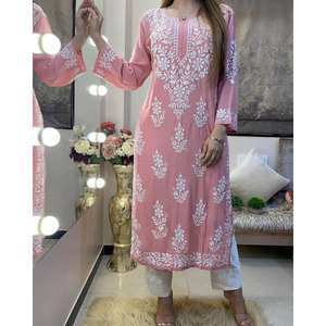 Conjunto Elegante de Fiesta con Estampado Floral, Top y Pantalón, Talla XL - Product Image 6