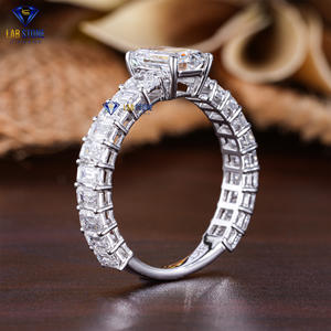 Anillo de Oro Blanco con Diamante de Corte Esmeralda y Radiante de 3.71 TDW de Lab-Stone / Anillo Magnífico / Color EF-VS - Product Image 5