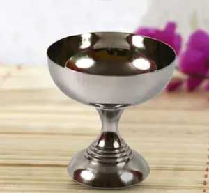 Gobelet à glace en acier inoxydable à long pied, coupe à dessert en métal à bord ondulé, plat de service pour sundae pour la restauration hôtelière - Product Image 4