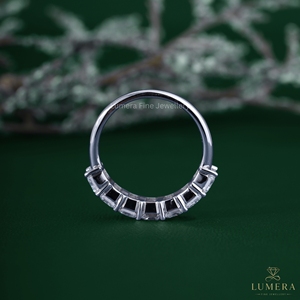 Bague de mariage de luxe en or blanc 14 carats avec diamant de laboratoire taille émeraude multi-pierres 2,83 carats certifié IGI, anneaux classiques partagés - Product Image 5