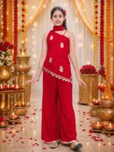 Conjunto de Kurta y Palazzo para Niñas, Estilo Fiesta, Sin Mangas, con Adornos, Hecho con Materiales Reciclados, con Pañuelo Incorporado - Rojo - Product Image 1