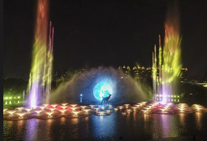 Fuente de Agua Digital con Cortina Gráfica Horticlub, Iluminación LED para Uso en Exteriores de Hoteles, Construcción de Acero Inoxidable, Diseño Moderno - Product Image 3