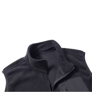 เสื้อกั๊กขนเชอร์ปาหนานุ่มสำหรับฤดูหนาว สีดำ กันลม ระบายอากาศได้ดี มีกระเป๋าสามช่อง รับผลิตแบบ OEM - Product Image 3