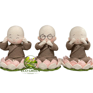 Poupée Bouddha au crochet faite à la main, figurine de moine Amigurumi pour la décoration de méditation zen, cadeau pour temple bouddhiste, vente en gros du Vietnam - Product Image 1