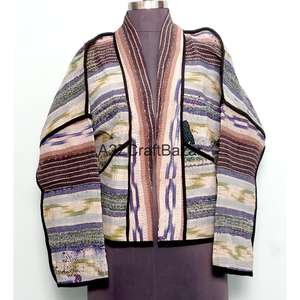 Chaqueta Acolchada Reversible Vintage Hecha a Mano para Mujer, 100% Algodón, con Estampado Floral, Suave y de Secado Rápido para Primavera, Invierno y Otoño - Product Image 1