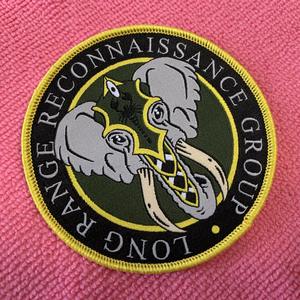 Écusson tissé sans nickel pour uniforme scolaire avec bordure découpée au laser, haute définition, lavable, pour épaule - Product Image 3