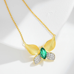 Collier pendentif fleur plaqué or 18 carats de luxe avec émeraude et diamant pour femme, à porter au quotidien, chaîne serpent - Product Image 3