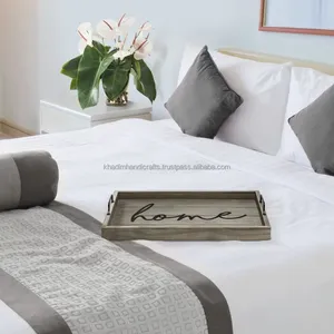 Bandeja de madera de mango natural con diseño grabado Artesano negro o estilo misión para bebidas de baño o uso en la sala de estar - Product Image 3