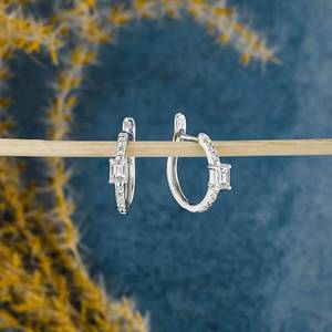 Boucles d'oreilles créoles minimalistes de luxe plaquées or avec diamants de laboratoire taille baguette, bijoux unisexe, cadeau - Product Image 2